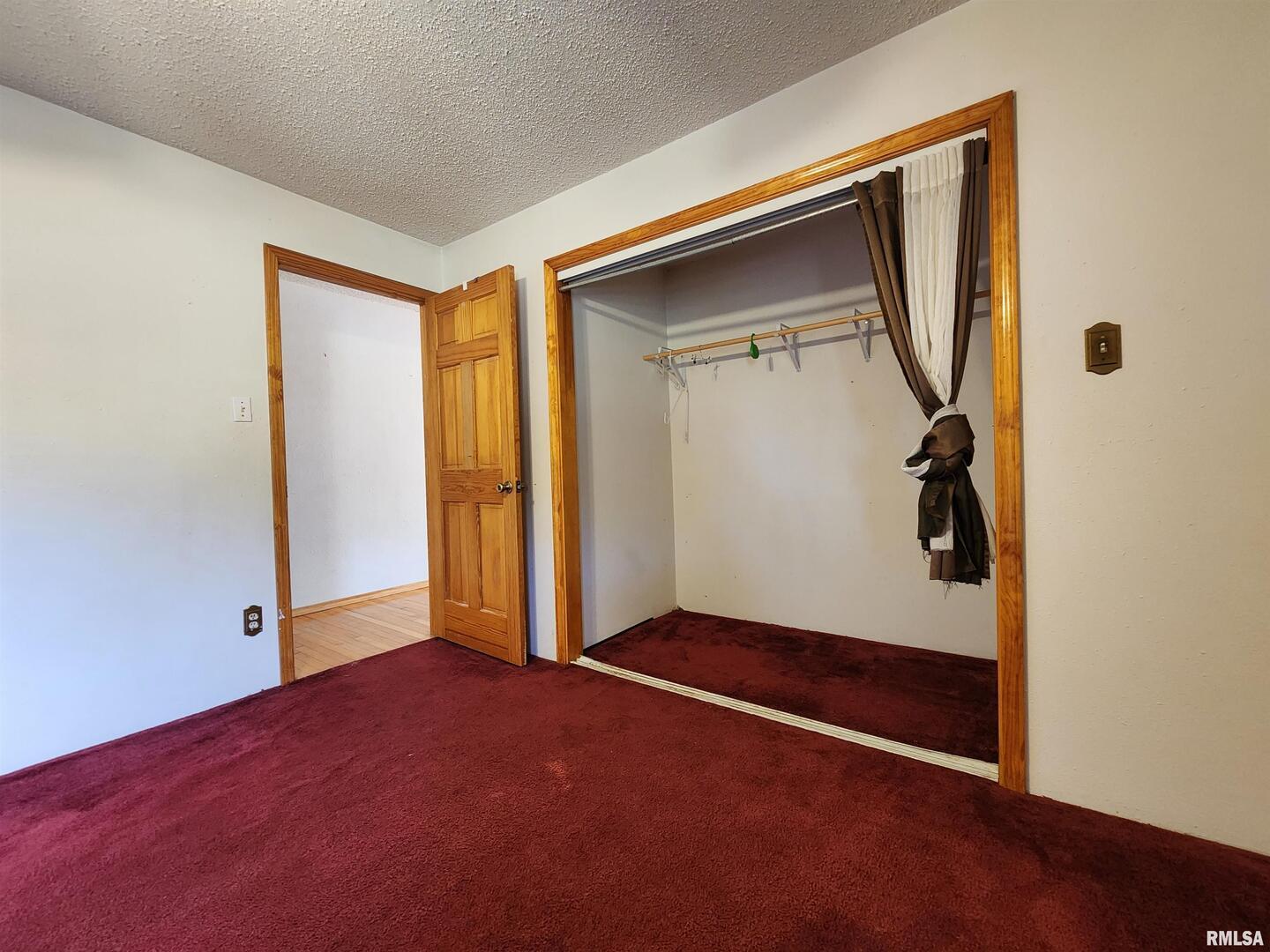 10107 Sugar Creek Road Benton, IL 62812 - Photo 18 of 43 a view of an empty room