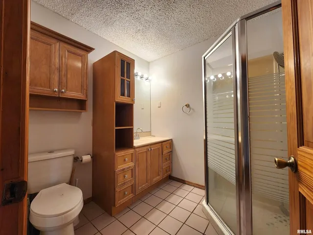 $229,900 | 10107 Sugar Creek Road, Benton, IL 62812