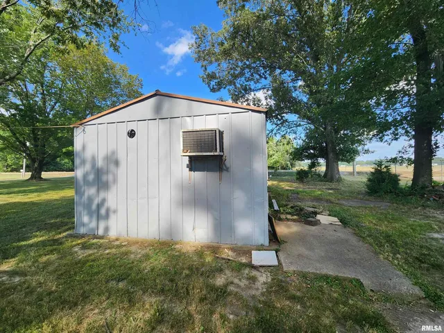 $229,900 | 10107 Sugar Creek Road, Benton, IL 62812