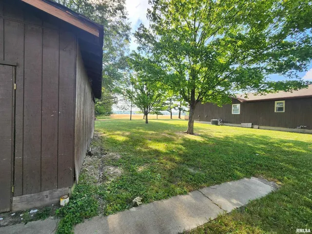$229,900 | 10107 Sugar Creek Road, Benton, IL 62812