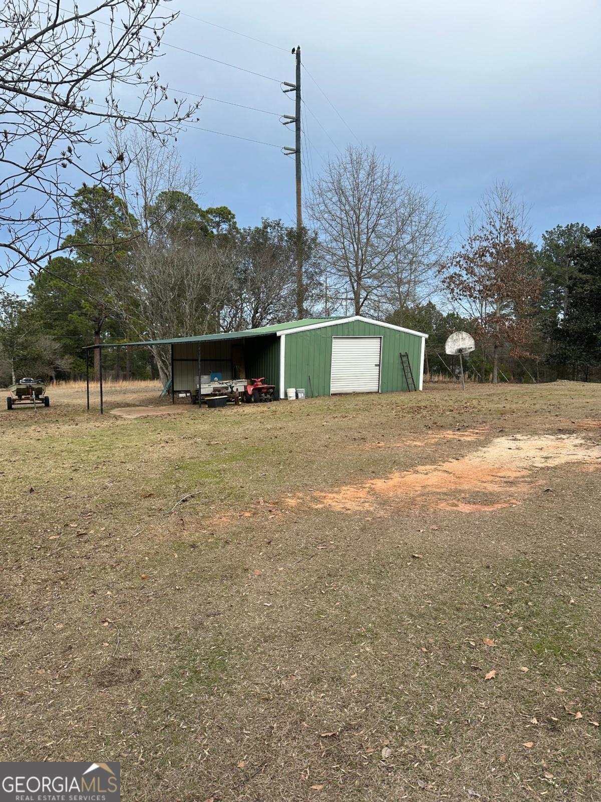160 Macon Road McIntyre, GA 31054 - Photo 22 of 22 a view of a outdoor space with a house