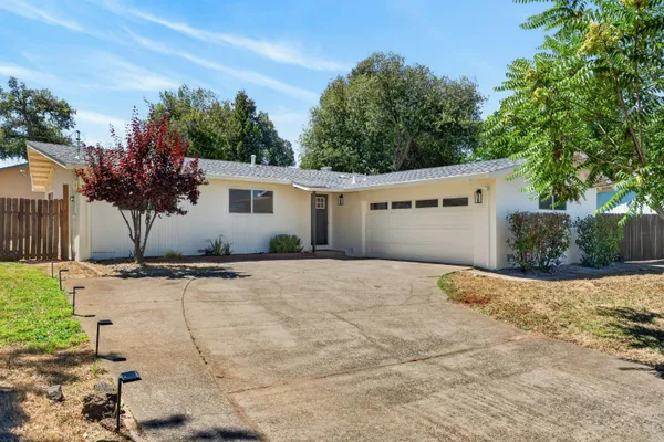 $329,000 | 3886 Alma Avenue, Redding, CA 96002