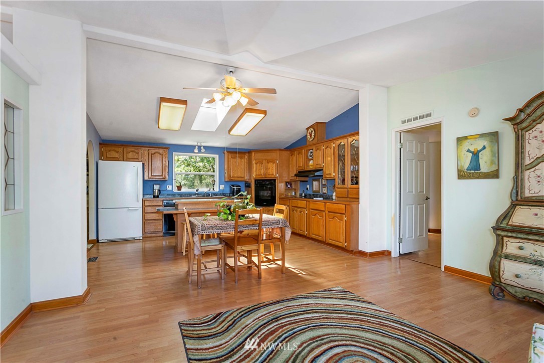 2713 Happy Valley Road Sequim, WA 98382 - Photo 9 of 25