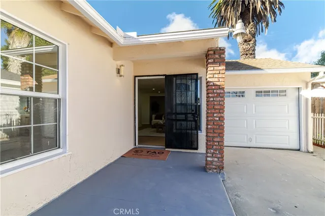 $729,900 | 917 South Aprilia Avenue, Compton, CA 90220