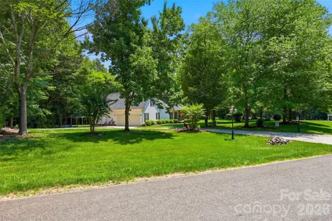 $689,000 | 2230 Wedgewood Drive, Matthews, NC 28104