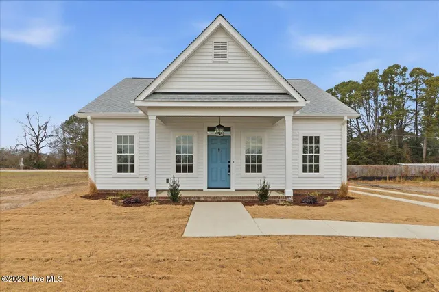 $327,400 | 126 Mason Street, Princeton, NC 27569