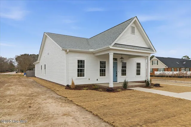 $327,400 | 126 Mason Street, Princeton, NC 27569