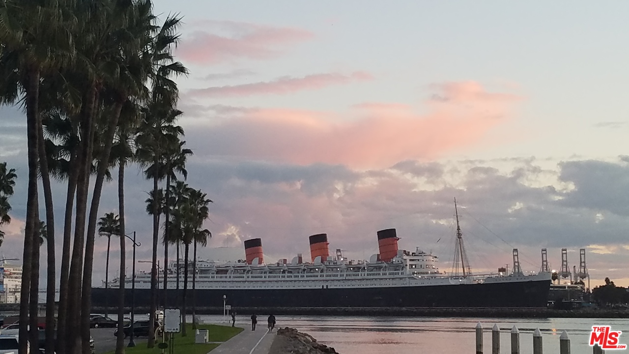 849 Pine Avenue Long Beach, CA 90813 - Photo 39 of 39 a view of a city skyline from a terrace