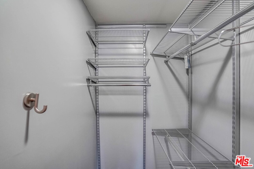 849 Pine Avenue Long Beach, CA 90813 - Photo 5 of 39 a view of walk in closet