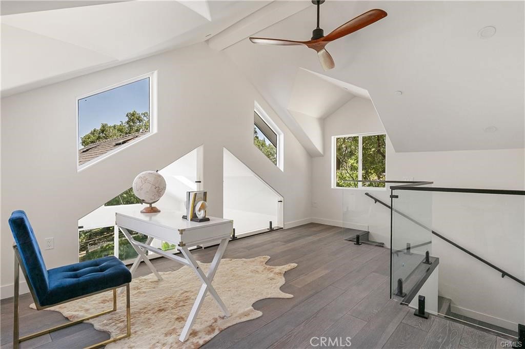 1670 Grass Valley Road Lake Arrowhead, CA 92352 - Photo 13 of 31 Sunroom 3rd Floor
