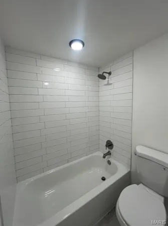 $875 | 4774 Kings Drive, Unit D, St. Louis, MO 63116