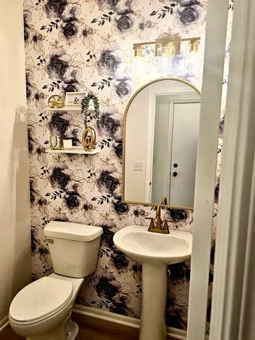 $337,900 | 911 Bluebell Circle, Joliet, IL 60431