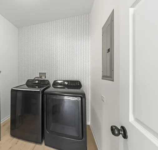 $337,900 | 911 Bluebell Circle, Joliet, IL 60431