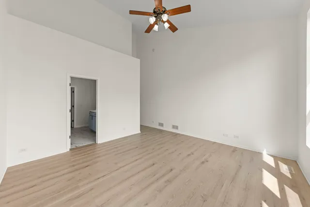 $337,900 | 911 Bluebell Circle, Joliet, IL 60431