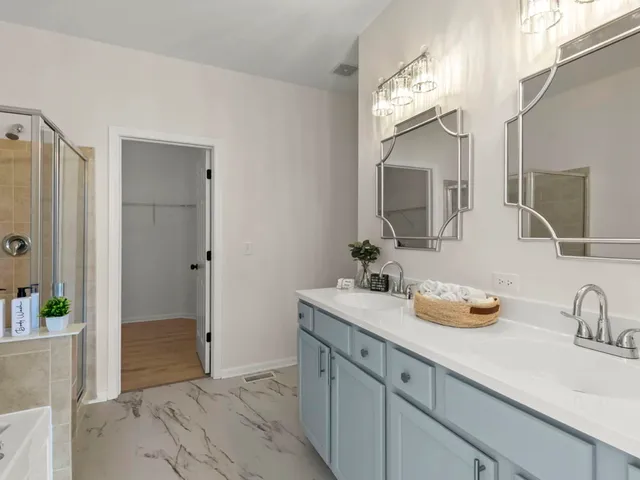 $337,900 | 911 Bluebell Circle, Joliet, IL 60431