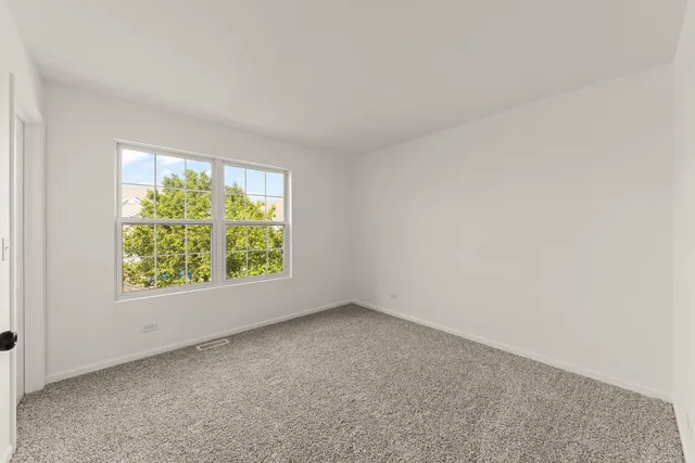 $337,900 | 911 Bluebell Circle, Joliet, IL 60431