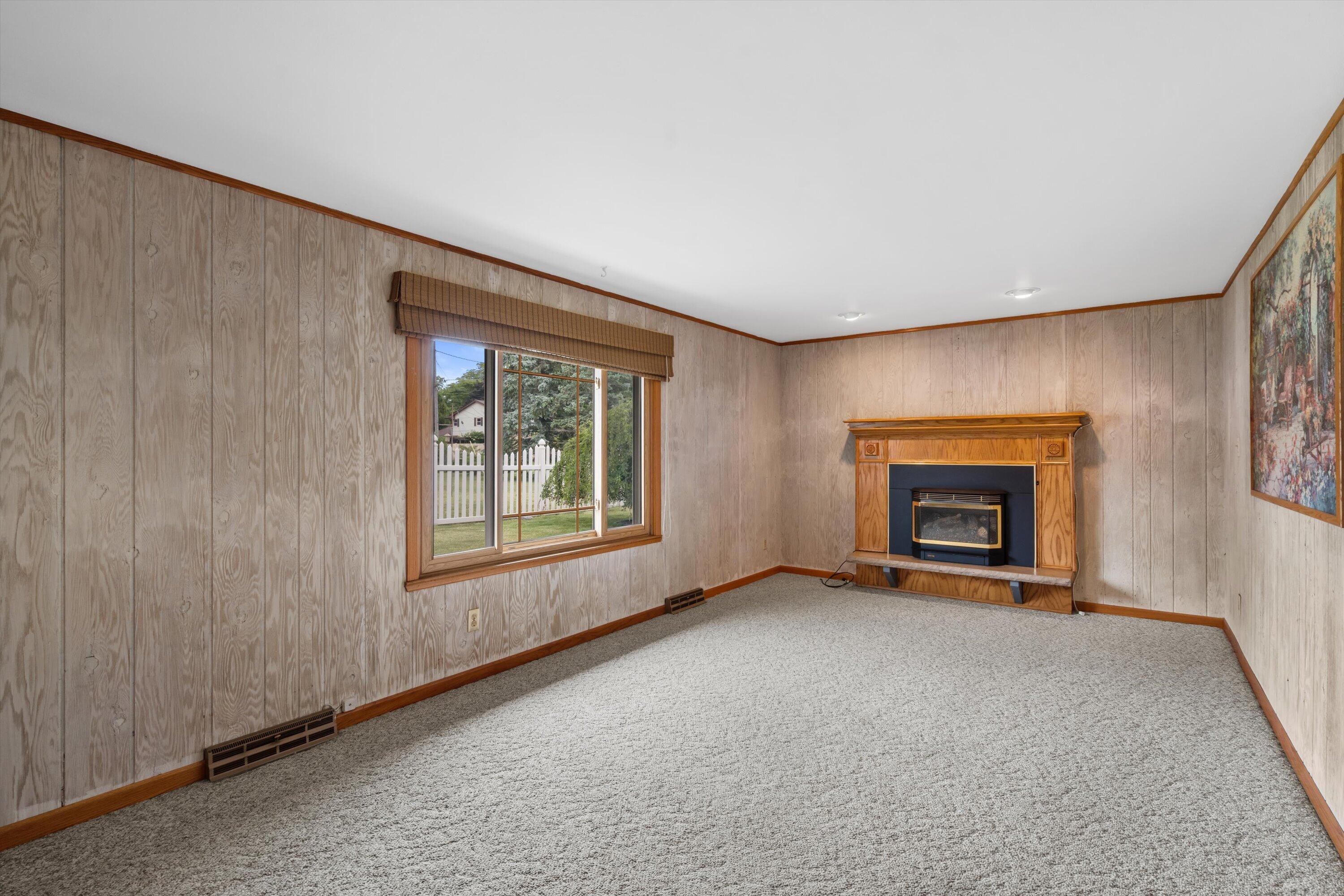 3028 Valley Forge Street Caledonia, WI 53404 - Photo 47 of 50 Living Room
