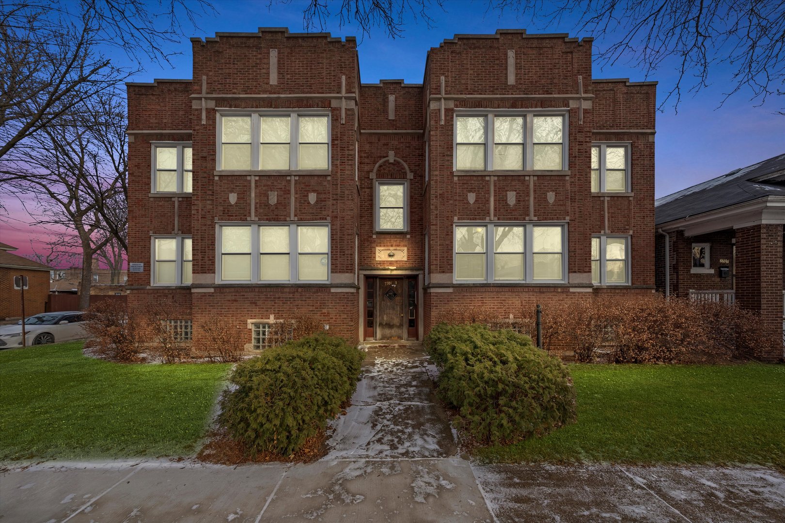 7701 South Rhodes Avenue, Unit 2E Chicago, IL 60619 - Photo 10 of 10