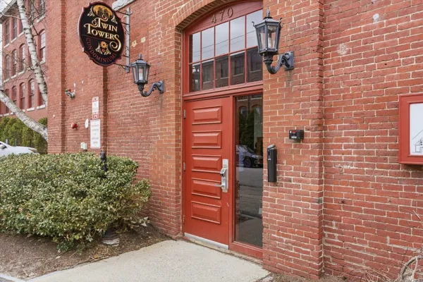 $250,000 | 470 Silver Street, Unit 222, Manchester, NH 03103