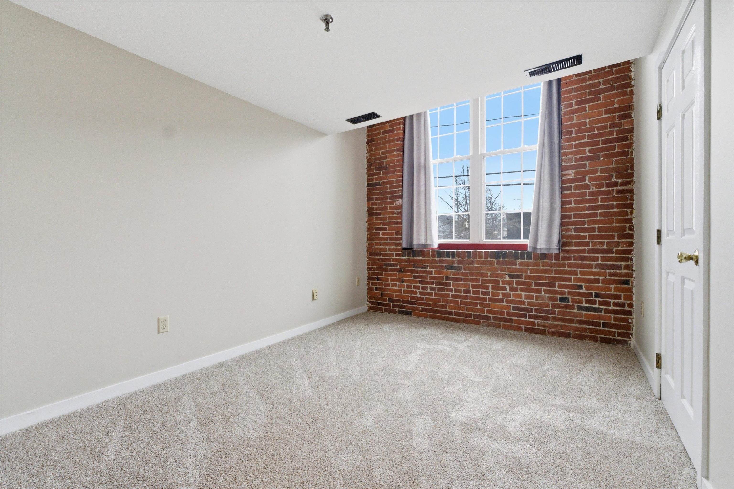 470 Silver Street, Unit 222 Manchester, NH 03103 - Photo 14 of 26