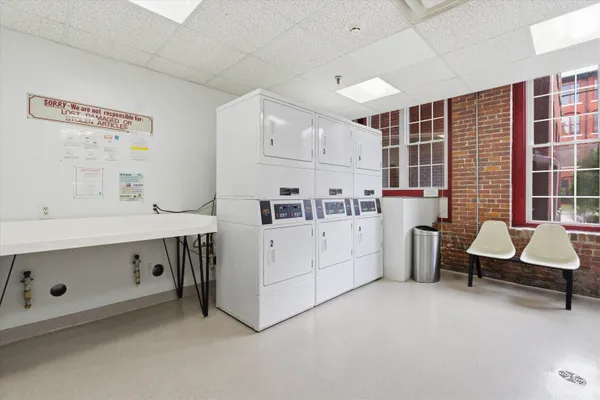 $250,000 | 470 Silver Street, Unit 222, Manchester, NH 03103