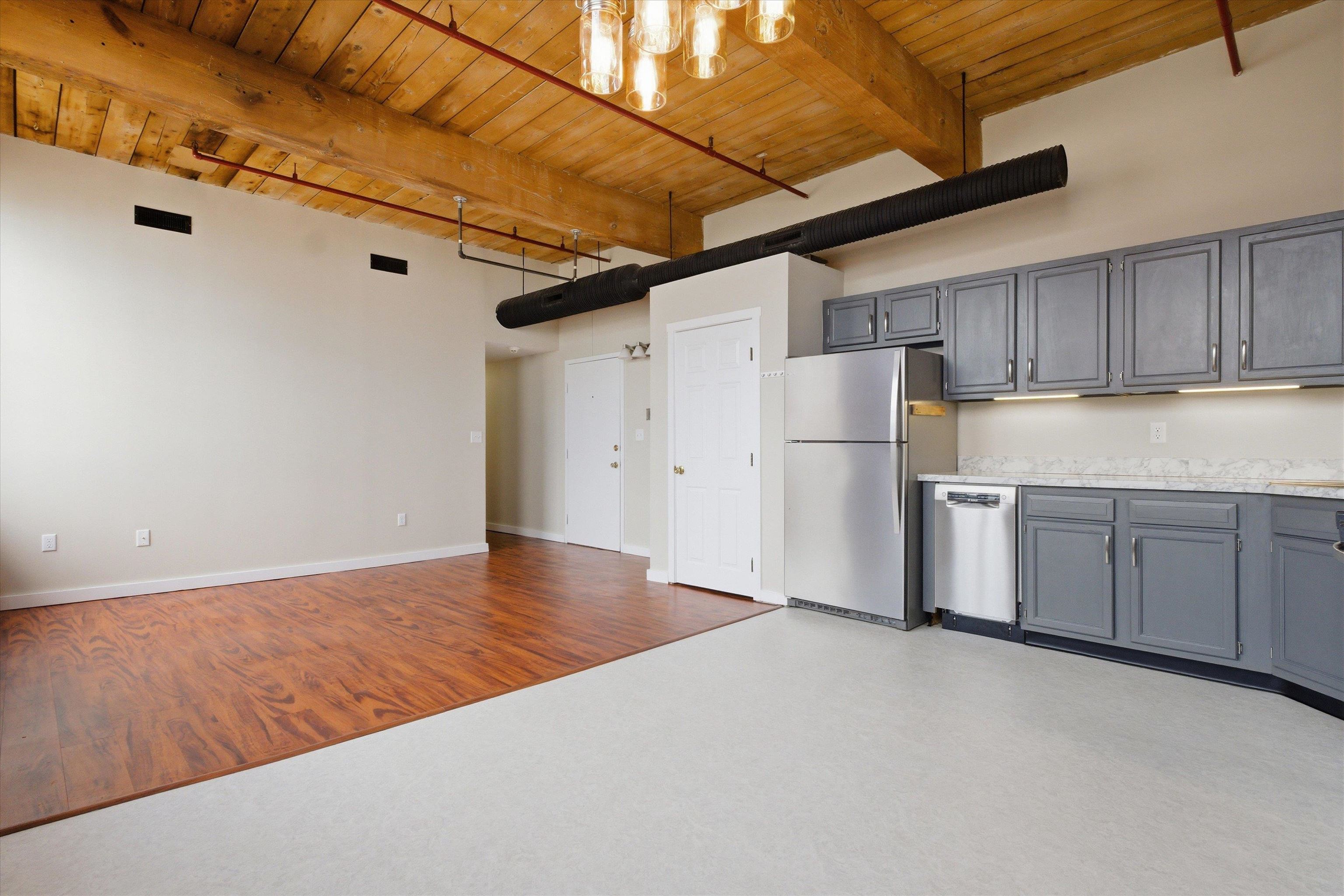 470 Silver Street, Unit 222 Manchester, NH 03103 - Photo 5 of 26