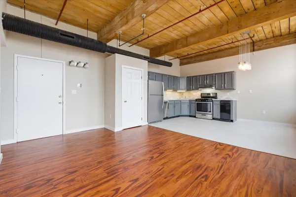 $250,000 | 470 Silver Street, Unit 222, Manchester, NH 03103