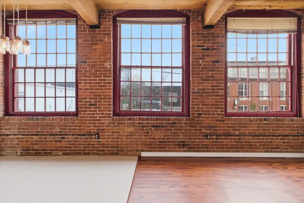 $250,000 | 470 Silver Street, Unit 222, Manchester, NH 03103