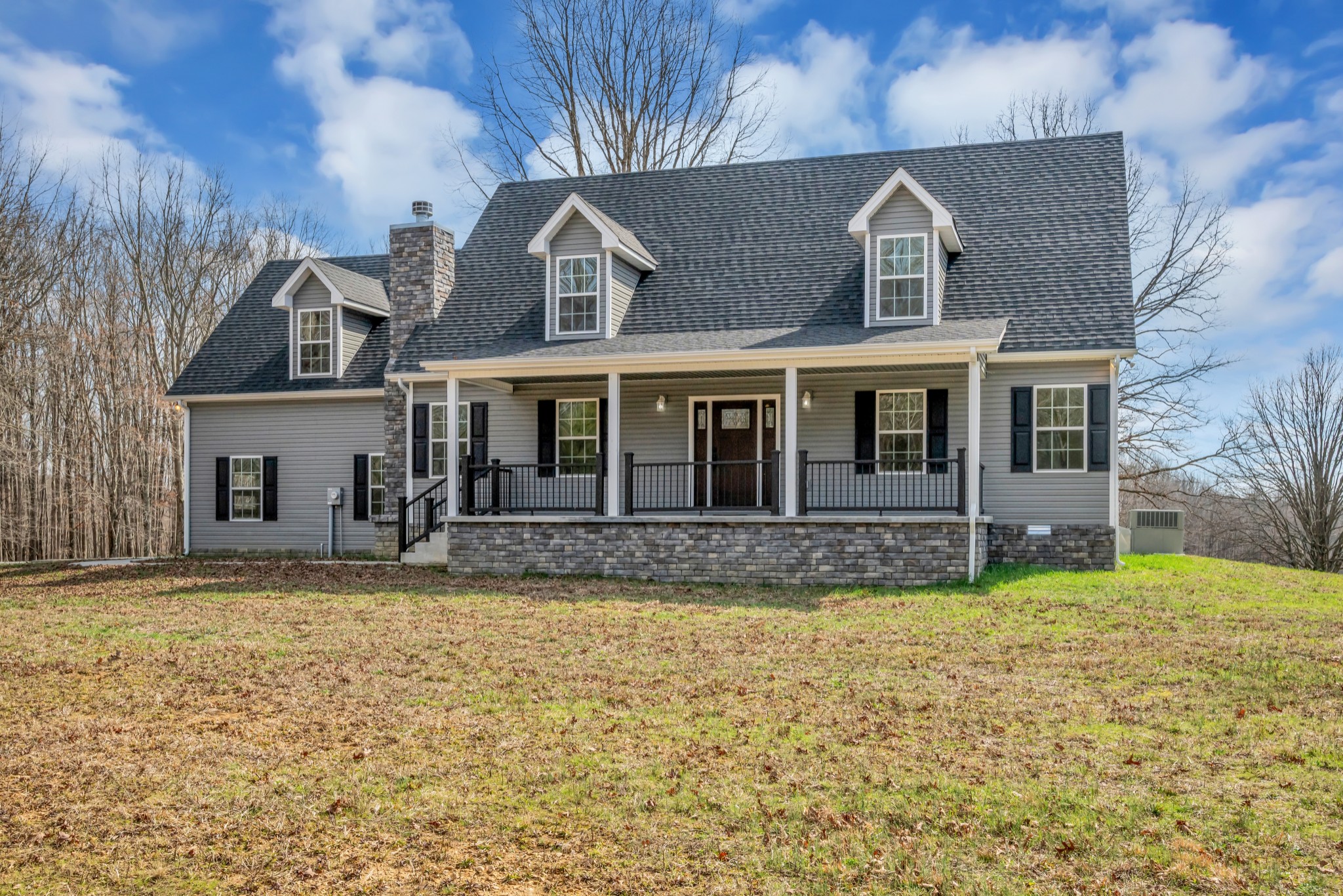 718 Darrell Rye Road Erin, TN 37061 - Photo 5 of 38 a view of a house with swimming pool