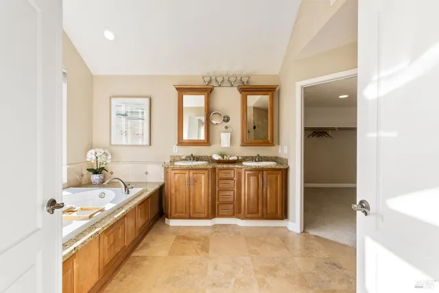 $1,395,000 | 240 Hidden Valley Lane, Vacaville, CA 95688