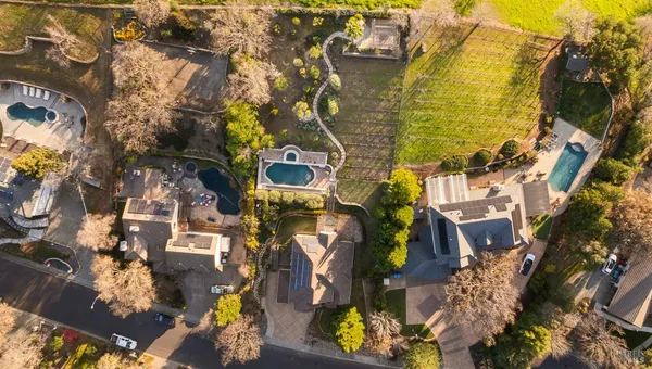 $1,350,000 | 240 Hidden Valley Lane, Vacaville, CA 95688
