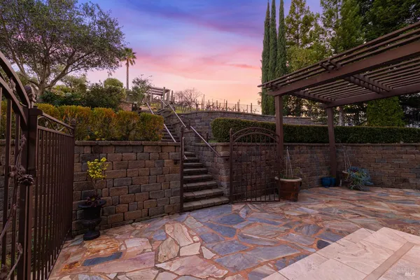 $1,350,000 | 240 Hidden Valley Lane, Vacaville, CA 95688