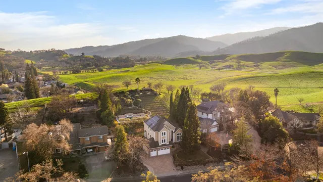 $1,395,000 | 240 Hidden Valley Lane, Vacaville, CA 95688