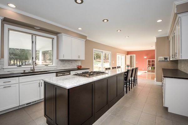 157 Mossman Road Sudbury, MA 01776 - Photo 11 of 30 Gallery Image 11