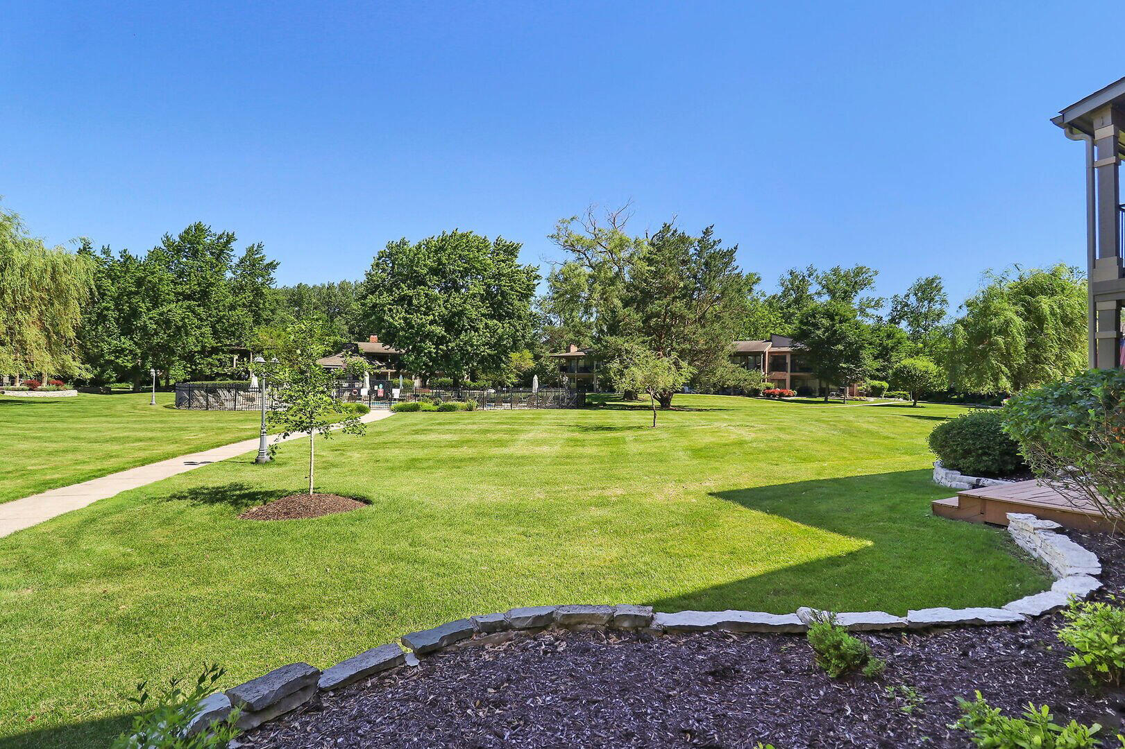 31 Abbey Villa Circle, Unit A Fontana, WI 53125 - Photo 9 of 12 7