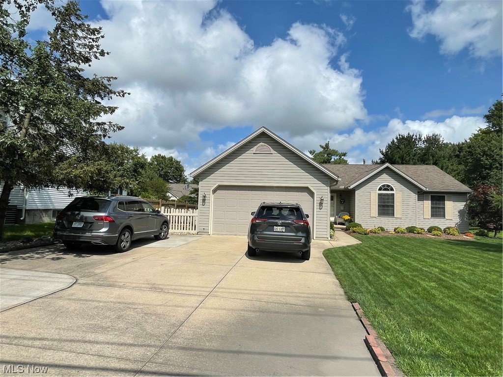 39212 Chestnut Ridge Road Elyria, OH 44035 - Photo 3 of 27 Extra large driveway for ample parking!