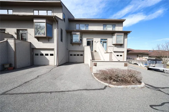 $679,000 | 143 Windward Lane, Bristol, RI 02809