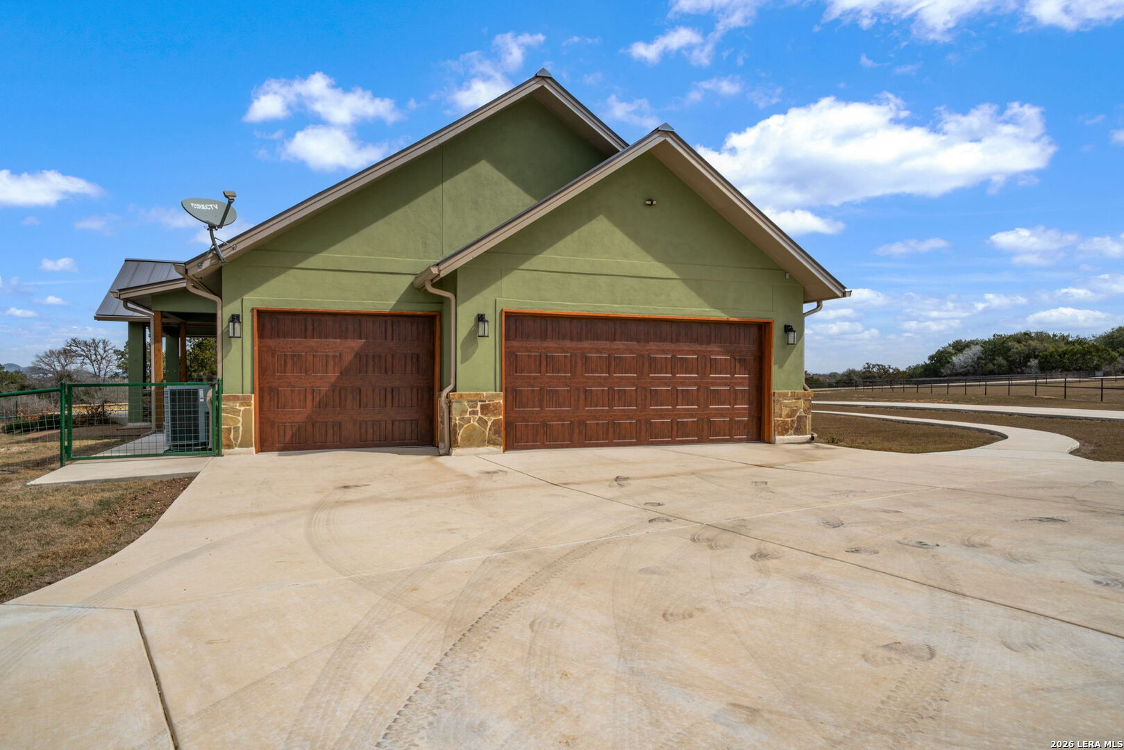 236 Bridle Chase Bandera, TX 78003 - Photo 5 of 62