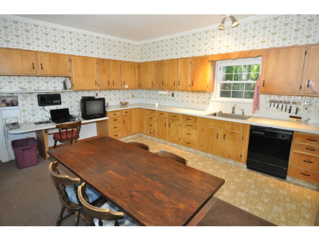 157 New Boston Road Bedford, NH 03110 - Photo 12 of 25 Gallery Image 12
