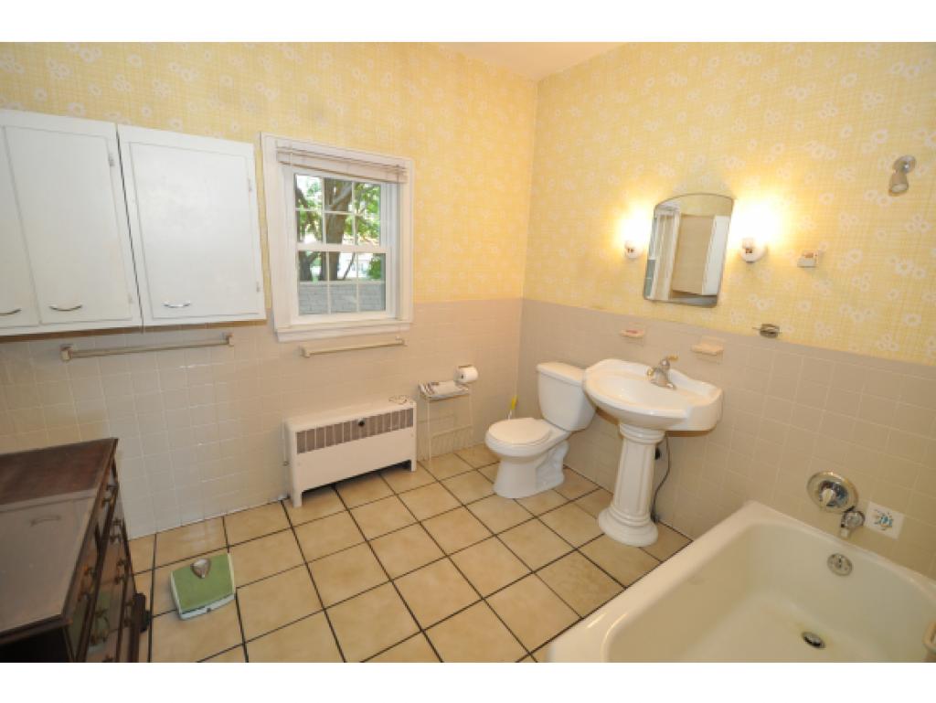 157 New Boston Road Bedford, NH 03110 - Photo 14 of 25 Gallery Image 14