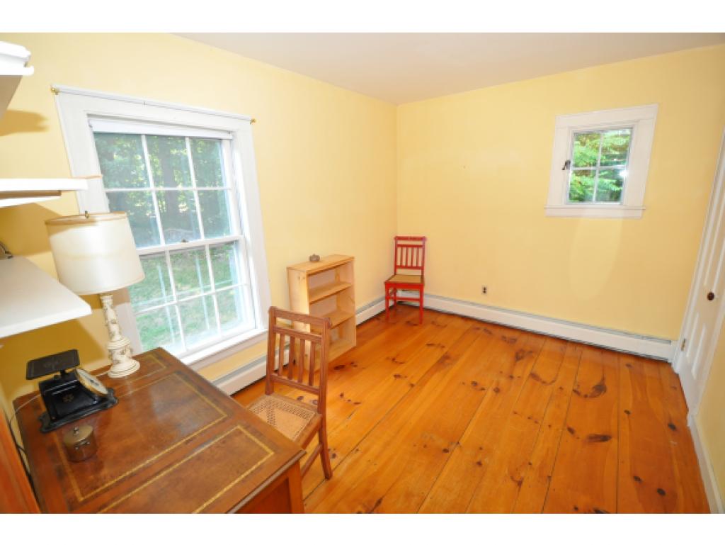 157 New Boston Road Bedford, NH 03110 - Photo 19 of 25 Gallery Image 19