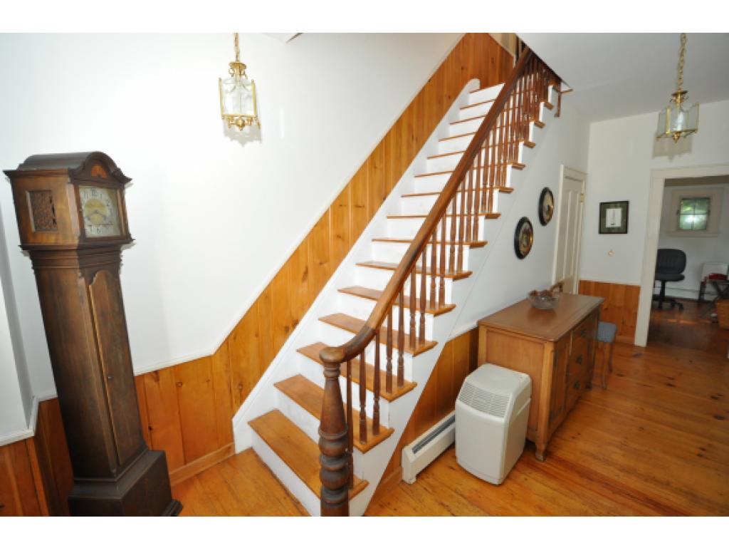 157 New Boston Road Bedford, NH 03110 - Photo 3 of 25 Gallery Image 3