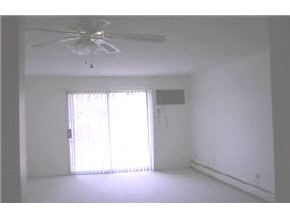 377 Huse Road, Unit 35 Manchester, NH 03103 - Photo 3 of 9