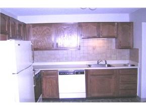 377 Huse Road, Unit 35 Manchester, NH 03103 - Photo 4 of 9