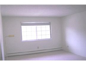 377 Huse Road, Unit 35 Manchester, NH 03103 - Photo 6 of 9