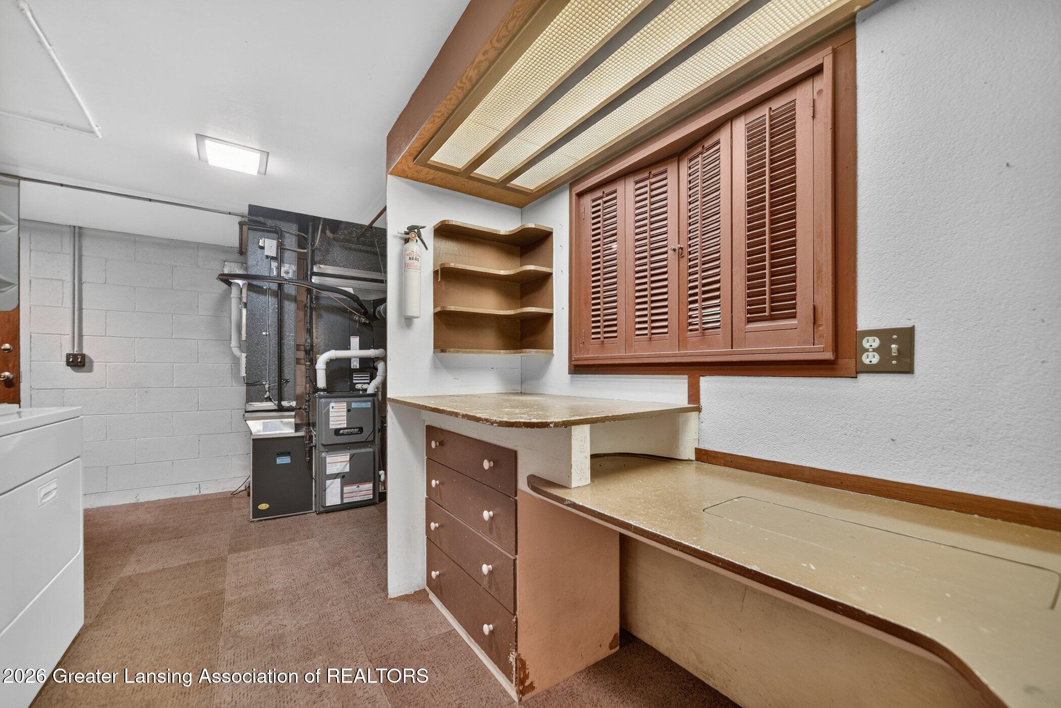 4729 Clydesdale Road Lansing, MI 48906 - Photo 41 of 44 4729-Clydesdale-Rd-WindowStill-Photograp