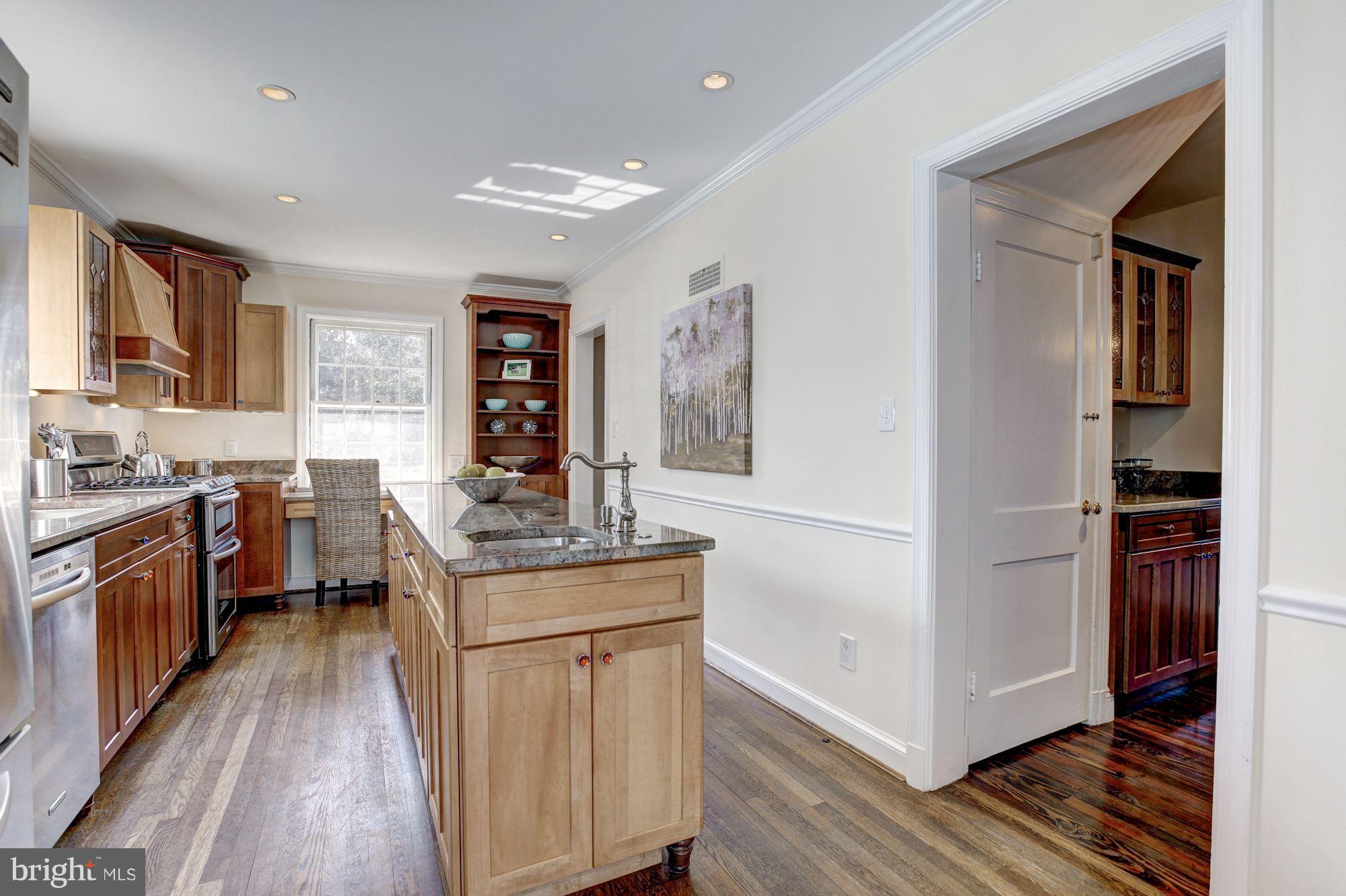 5317 Wriley Road Bethesda, MD 20816 - Photo 8 of 30 Kitchen