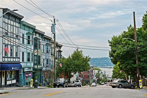 $2,900 | 140 North Broadway, Unit C4, Irvington, NY 10533