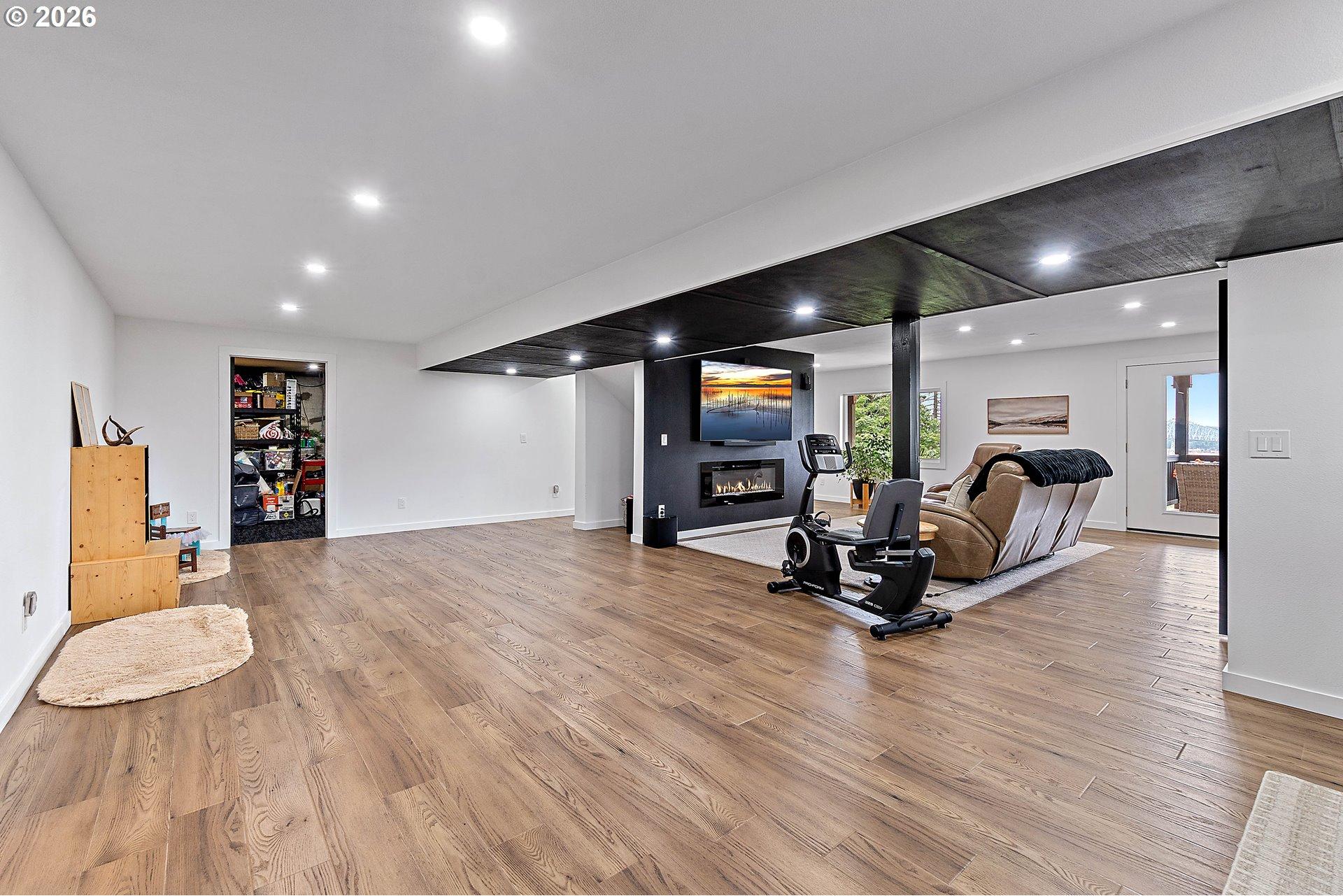 29260 Harbor View Rainier, OR 97048 - Photo 31 of 48 Family Room