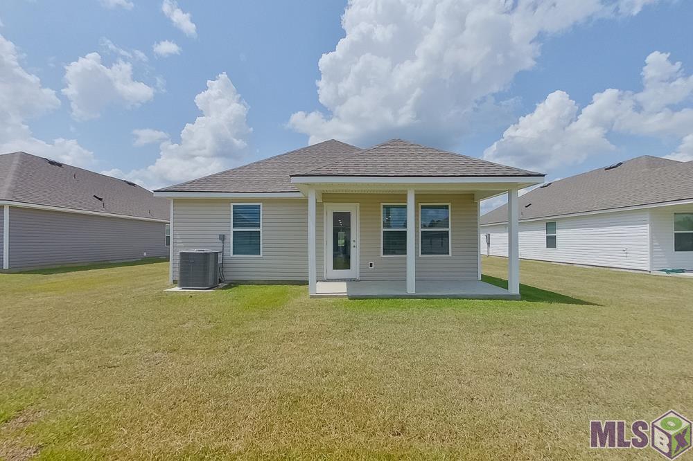 14262 Ruffian Avenue Denham Springs, LA 70726 - Photo 11 of 12